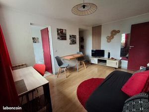 T2 lumineux au 1er étage à deux pas du cinéma