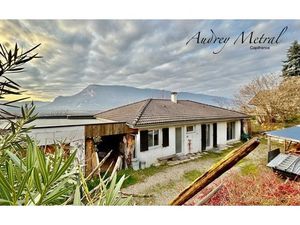 Maison de plain-pied d'env. 90m2 à vendre à RUFFIEUX (73) avec garage et vue magnifique. A