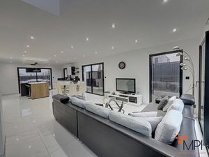 Grande maison contemporaine de 5 chambres sur BETTON 35830