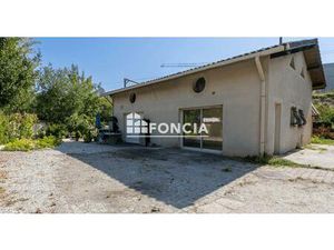 Maison 75 m² avec jardinet et parking – Proche transports