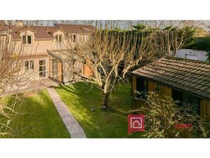 Maison au calme avec jardin et studio indépendant