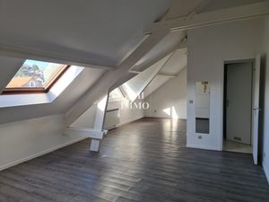 STUDIO IGNY AVEC CAVE ET PARKING