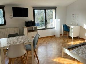 Studio meublé à louer