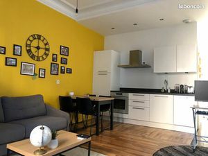 Appartement meublé refait a neuf  2 pièces 39 m2 avec balcon  Championnet
