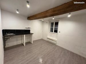 Studio à Meaux  centre-ville