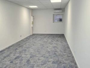 Local 45 m2 Cleon d’Andran