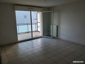 Appartement 2 piéces + Garage