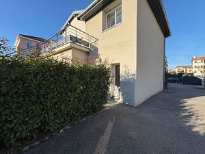 Dans le centre de Craponne - T2