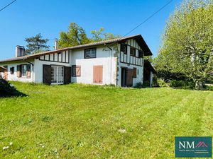 Urcuit  ferme ancienne de 1775