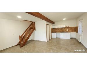 Maison T3 dans longère – 71 m² + garage