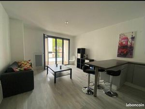 Loue T2 meublé – 43 m² + Balcon 10 m² – Les minimes