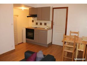 T1 meuble proche chv et petite foret