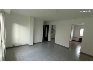 F3 Sainte Cécile  54m2  chauffage compris