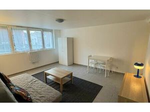 Location appartement  m² T-1 à Valenciennes  470 €