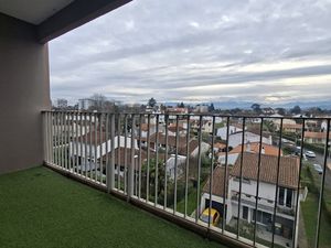 BILLERE APPARTEMENT T3 D ENVIRON 70M2  AVEC VUE PYRENEES