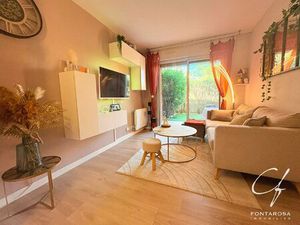 Appartement 2 pièces en rez de jardin avec piscine