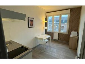 Location appartement  m² T-1 à Valenciennes  490 €