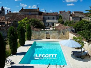 Maison 8 pièce(s)  NEUVICQ-LE-CHÂTEAU