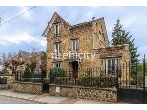 Maison 9 pièces - 210 m²