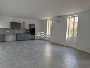 Maison 4 pièces 100 m2 3 chambres  jardin  pompe à chaleur r