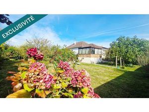 Maison de plain pied surélevée centre ville -100m2 - 3 chambres- terrain 820m2