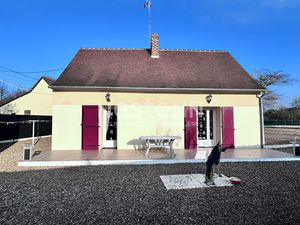 Vente charmante maison de 66 m² et studio indépendant avec terrain clos à Verneil-Le-Chéti