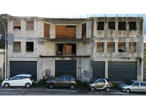 NICE OUEST / ST ISIDORE – Immeuble entier Brut