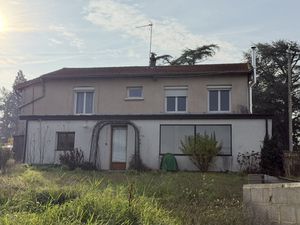 La Fouillouse  grande maison à rafraichir