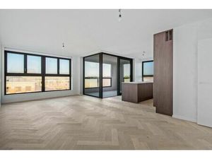 Exclusief 3-slaapkamerappartement met wintertuin op de bovenste verdieping – De Lesselier