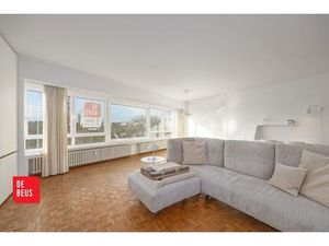 Stijlvol gerenoveerd appartement zongericht met open zicht in hartje Oostende