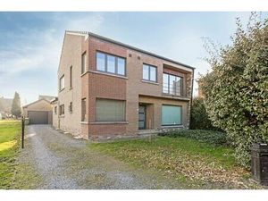 Hoogwaardig afgewerkte woning in hartje Wezemaal