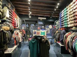 LOCAL COMMERCIAL A VENDRE