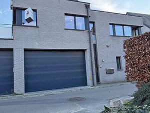 APPARTEMENT (duplex) met 2 slaapkamers  terras & bureau (babykamer)