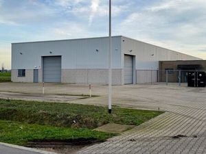 Industrieel KMO gebouw (620m²)