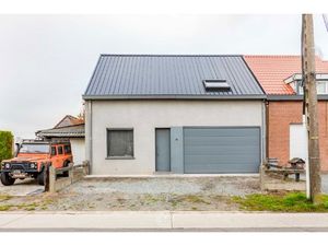 Huis te koop in Sint-Niklaas met 4 slaapkamers