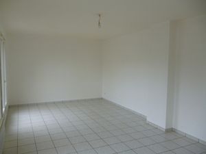 Location Appartement 2 pièces 70m² ST JEAN DE BRAYE 45800
