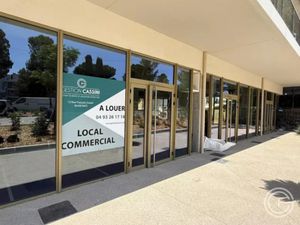 LOCAL COMMERCIAL - 240m² - SAINT LAURENT DU VAR