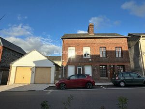 Ensemble immobilier de 3 maisons - 240 m² - MONTVILLE CENTRE - Garage double