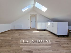 T1 bis | refait à neuf | faibles charges | dernier étage | d