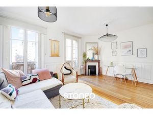 BOULOGNE CENTRE – 3 PIÈCES TRAVERSANT DE 64 M² – 2 CHAMBRES – CHARME DE L’ANCIEN ENTIÈREME