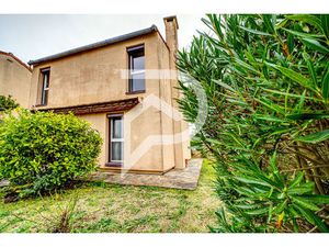 Maison des années 70  cinq pièces  85 m²  jardin  terrasse  garage  travaux légers