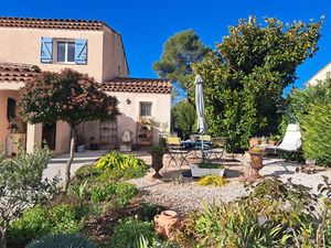 NANS LES PINS (83)Résidence de Tourisme sécurisée - Très jolie villa T4+ garage attenant  