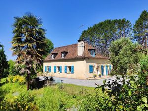 Charmante maison de campagne béarnaise avec annexe pour les invités