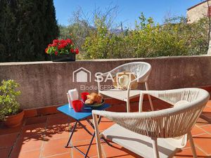 EUS! Exceptionnelle maison de village avec jardin