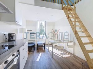 Sudio meublé en duplex