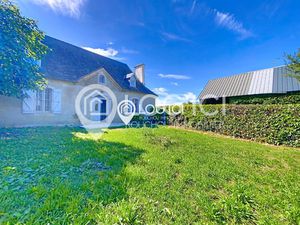 Superbe béarnaise de caractère à rénover  à 15 minutes de Mo