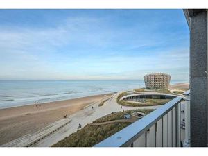 Appartement met frontaal zeezicht te koop te Middelkerke!