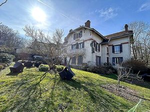 Immeuble 18 chambre(s) à vendre