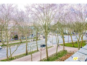 Appartement dernier étage -4 pièces - Montreuil - 79.44 m2