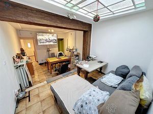 Charmante stadswoning met 4 slaapkamers  terras en diepe tuin op wandelafstand van het cen